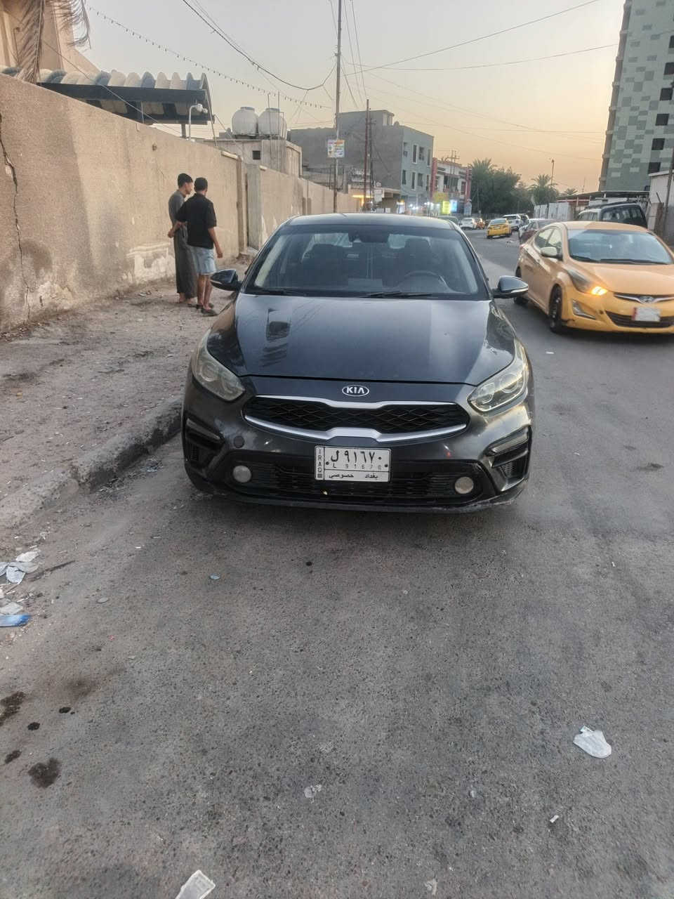 السعر ٩٣ اخوان
السلام عليكم اخوان عندي فورتي ١٩ للبيع رقم بغداد شرط التحويل مكينه ٢٠٠٠ دووش كير AT 
( كير + مكينه + تبريد ثلج) مكفولات 
صدر امامي خلفي حلو 
مواصفاتها ( شاشه + كامره دواره + داخل اسود + ٣ انظمه قياده ايكو ونورمال وسبورت + تحكم ستيرن + رادار + مانع انزلاق وبقيه المواصفات المعروفه) 

اخوان السياره بيها كم قطعه مبدله السونار موضح كدامكم ( شواصي + لغود + حوض) مكفولات 
السياره مابيها ضربه قويه طخات بسيطه ومبدلينهن 
السعر ٩٣ مكاني بغداد الكرخ ابو غريب 
للاستفسار *********** او ***********
