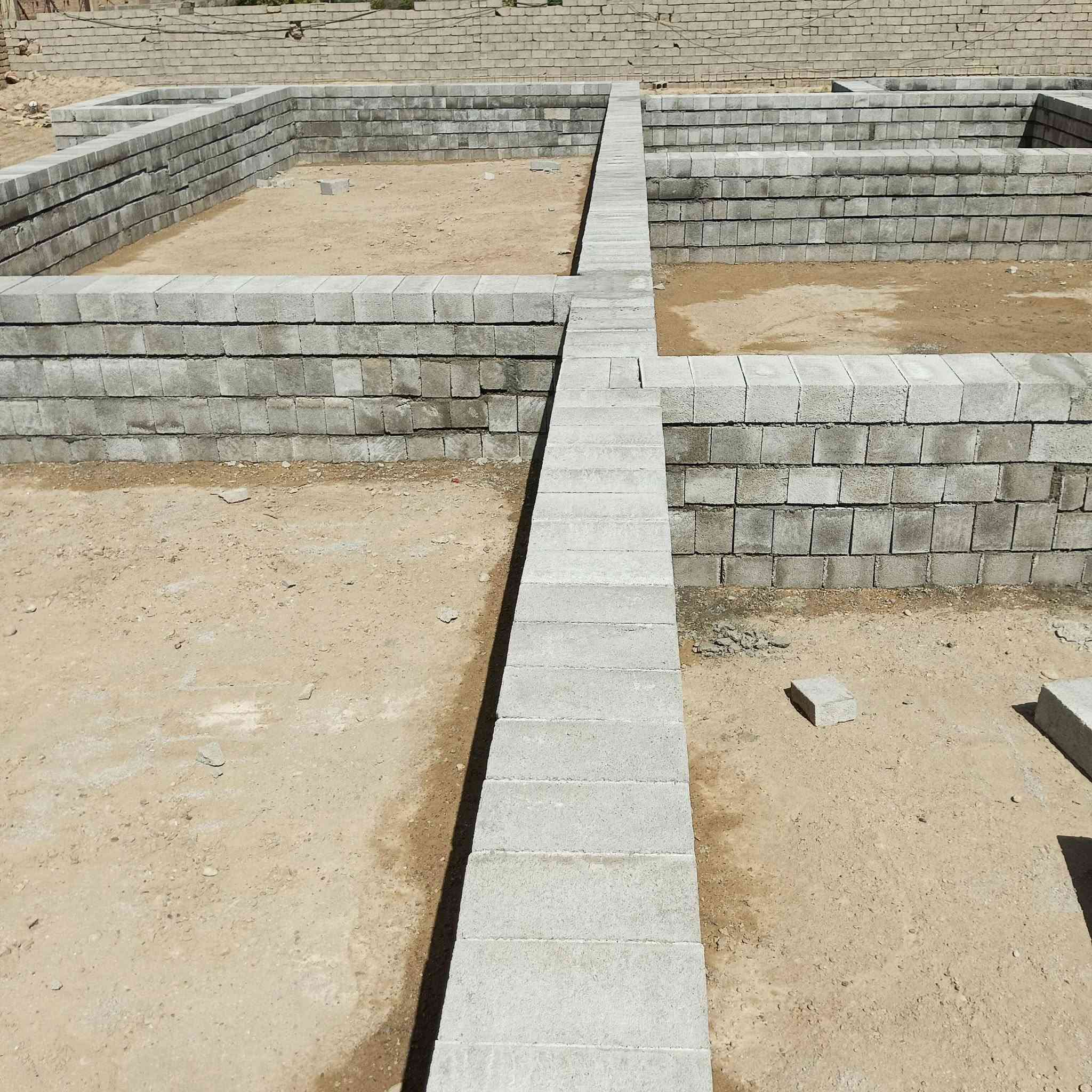 السلام عليكم اسطه بناء درجه اولى شغل هندسي وزن صونده وكبان ***********

