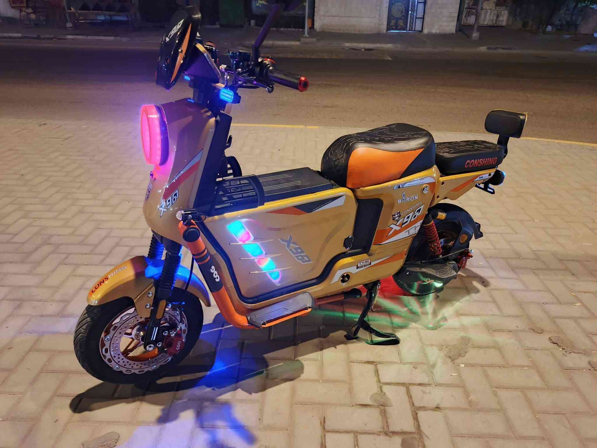 اكس ٩٠٠ • ٥ بطاريات • ٢٠٢٦