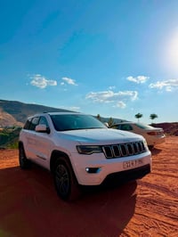 جيب  لاريدو  ٢٠٢٠ (خليجي)  ماشية 110 الف كيلو مكفولة كفالة عامة عدا شب...