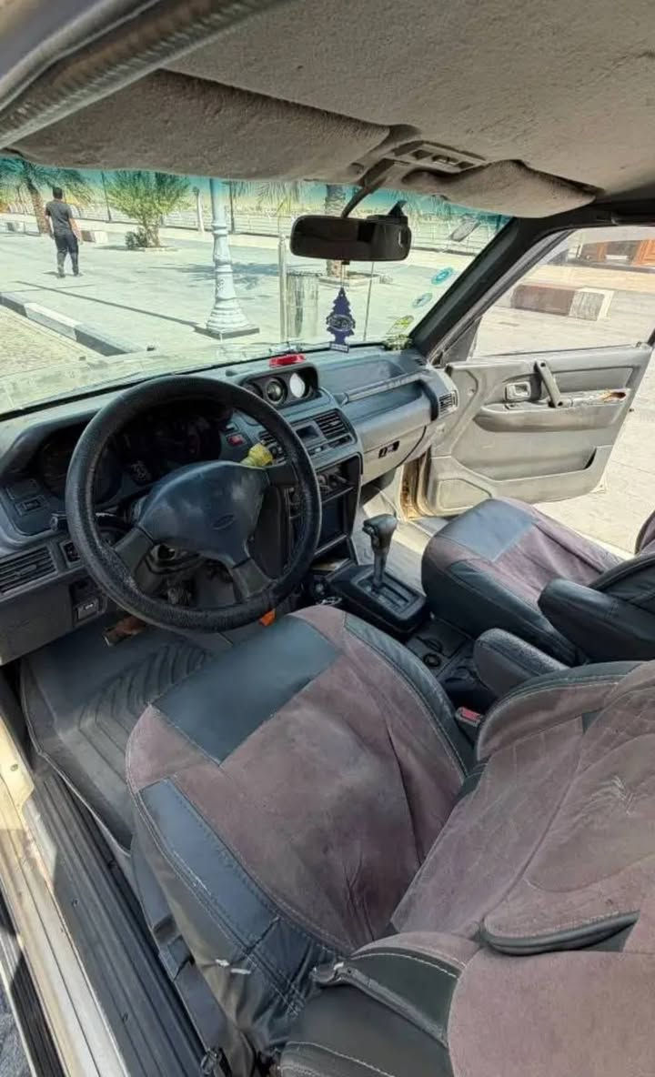 سياره باجيرو مديل 92  محور VVt 3000سنويه  لحد 2029  كهربائيات كلهه شغاله تبريد كمبريسر وكف قبل سبوعين  تخم تاير جديد   كير ومكينه مكفول سياره نظيفه شوف العين مكاني البصره  رقمي *********** واتساب واتصال
سعرر 47 البصرة, العراق
