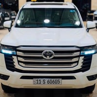 لاندكروز gxr 2023 تنفس طبيعي 4000  السيارة وكالة ساز  السيارة جديدة با...