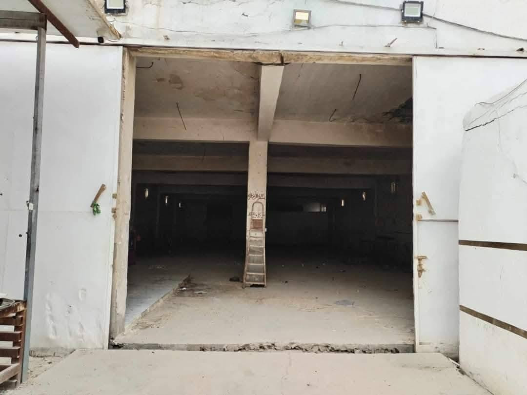 🏭 شركة صناعية لانتاج الالمنيوم والحديد /
للبيع مع الموقع 📍 العنوان: الإسكندرية – الحصوة – المنطقة الصناعية – خلف معمل ثلج الحصوة. 🚗 تبعد حوالي 30 دقيقة فقط عن طريق الدورة السريع الجديد.
المواصفات: ✅ طابو صناعي رسمي. ✅ مساحة الأرض: 15 × 60 متر. ✅ قاعة كونكريت جاهزة: 15 × 30 متر. ✅ ارتفاع القاعة: 4.25 متر. ✅ تحويل مباشر ورسمي من: • التنمية الصناعية • دائرة الشركات • اتحاد الصناعات • البلدية
💰 إيجار البلدية السنوي: 650 ألف دينار فقط.
💵 السعر: 110 مليون دينار عراقي فقط.
⭐ فرصة مناسبة للمعامل، المخازن، الورش، المشاريع الصناعية والاستثمار طويل الأمد. ⭐ موقع حيوي داخل المنطقة الصناعية مع سهولة الوصول والخدمات.
📞 للاستفسار والمعاينة والتفاوض، تواصل الآن واتساب //*********** ✅ الفرص المميزة لا تبقى متاحة طويلاً... احجز استثمارك قبل فوات الأوان!
