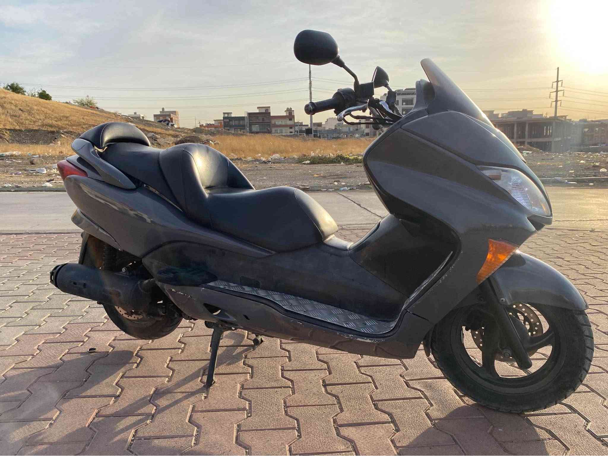 فؤرزاى • ٠٨ • مكينة مزبوطة