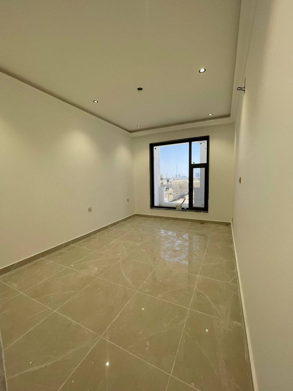 صباغ وطلاس • متفرغ • زعفرانيه بغداد