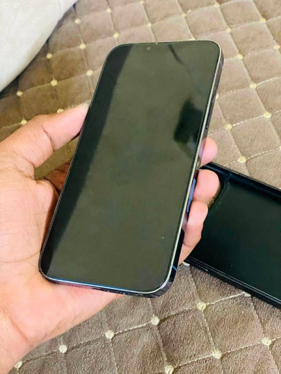 13برو ماكس يرهم مراوس  آيفون فقط
تك

بطاريه96

ذاكره 256

فيس ايدي شغال

جهاز كلشي ما مبدل بي شركه

نموذجM/A

سعر710وبي مجال 

موصل جانب لايمن
***********
