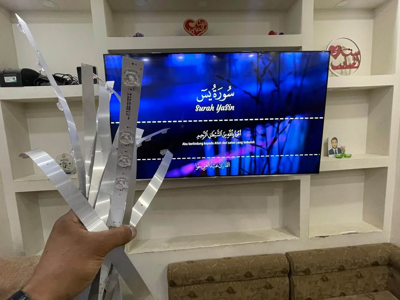 صيانة في محافظة كربلاء لشاشه SlNON حجم 65 نظام 4K تبديل لدات اصليه مع ضمان صيانه *********** 
 ✳️تصليح شاشات  Samsung _LG _TCL 
✳️بنل اصلي 100% ضمان 6 اشهر صيانة
✳️تصليح شاشات SHOWNIC_SHINON_DEKO_AZARA_SHARK_LGNANO_SHARP_ GENERAL_ AI Wadi  
✳️ تصليح لدات وكارتات اصليه 100% مع ضمان صيانة 6 اشهر فعلية 
✳️✳️شاشة طفت؟ الإضاءة راحت؟ الصوت اختفت صيانتها يمي 
✳️تصليح كارتات كافة أنواع البلازمات مع ضمان صيانة 
✳️متوفره صيانة موقعية 
✳️ خدمة استلام وتسليم متوفرة
موقعنا📍بغداد/الامين الثانية/قرب جامع المحسن 
 للتواصل / ***********

*********** #بغداد #بعداد_الجديدة #البلديات #العراق #بغداد_العراق #البلديات #زيونة #كراده #المنصور #اليرموك #LG #مجمع #مجمع_بوابة_العراق #SAMSUING #الامين_الثانية #تصليح #صيانة #اكسبلور #الشعب_العراقي #الشعب_الصيني_ماله_حل #الامين_الثانية
