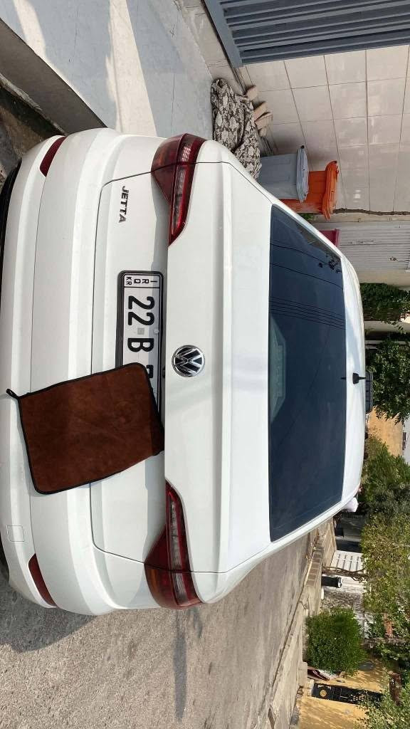 Jetta 2019 se
شاشە گەورە ــ کوشن گەرم ـ ڕادار پێش و پشت ـ ستارت ستۆپ ـ پانۆراما ـ ٤جام کارەبا ـ بەسمە ـ زۆر مواسەفاتی تر ...
سەیارەکە نمونەیە لە جوانی و پاکی هی دەستی خۆمە ٫ تەنها 91 هەزار مایل ڕۆشتووە 
3 پارچەی سبوخە لای سەکن بەبێ دەعم تەنها لێخشانە ٫ هەموو ئێرباگەکانی سەلامەتن سەیارەکە دەعمی نیە 
نرخی 142 و مەجالێکی برایانە 

شوێن : هەولێر
*********** أربيل, العراق
