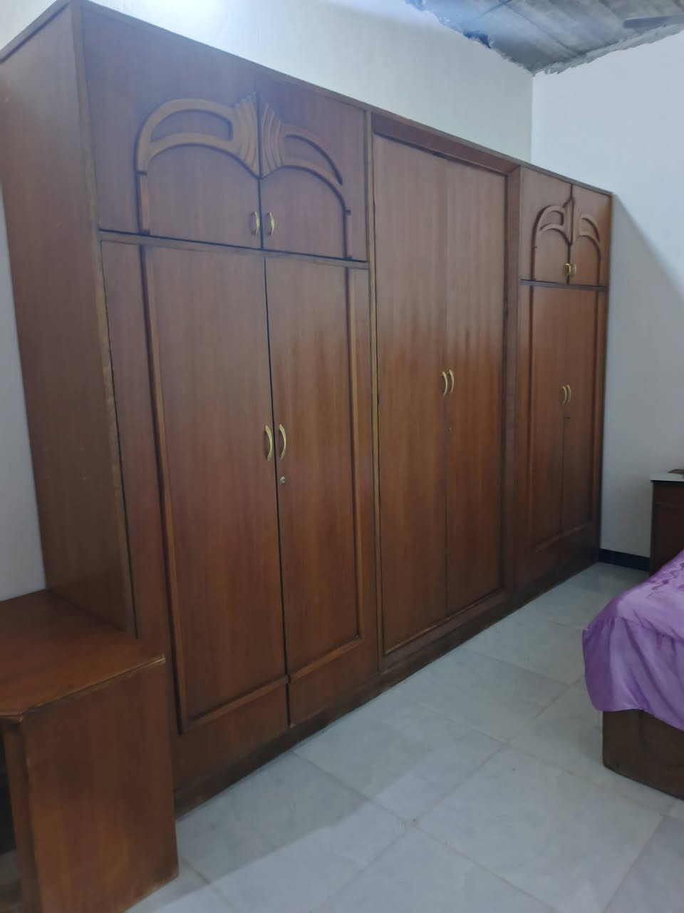 يالله سلام عليكم غرفه خشب عراقي جديد احطاطه كامله سعره 350وبيه مجال شي قليل مكانه فلوجه جبيل تفاصيل اكثر اتصل وادلل ***********//***********
