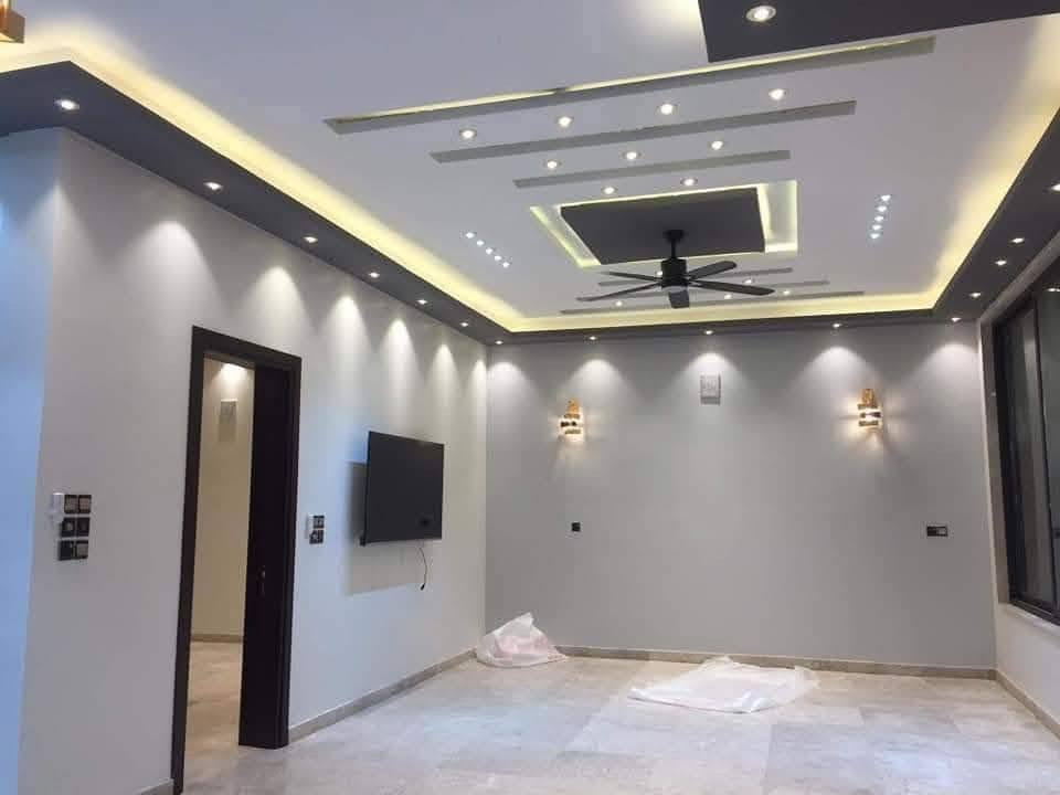 السلام عليكم      أدمن لا تقصرخويه
صباغ اشتغل داخل      
وخارج أنواع الصبغ 
والتصليح بسعار مناسبة 
شغل كلش حلو ومرتب 
***********
الرقم الاستفسار خاص:🌺 
الصباغ كرار  الساعدي 
السكن العبيدي    (  واتساب مفتوح
