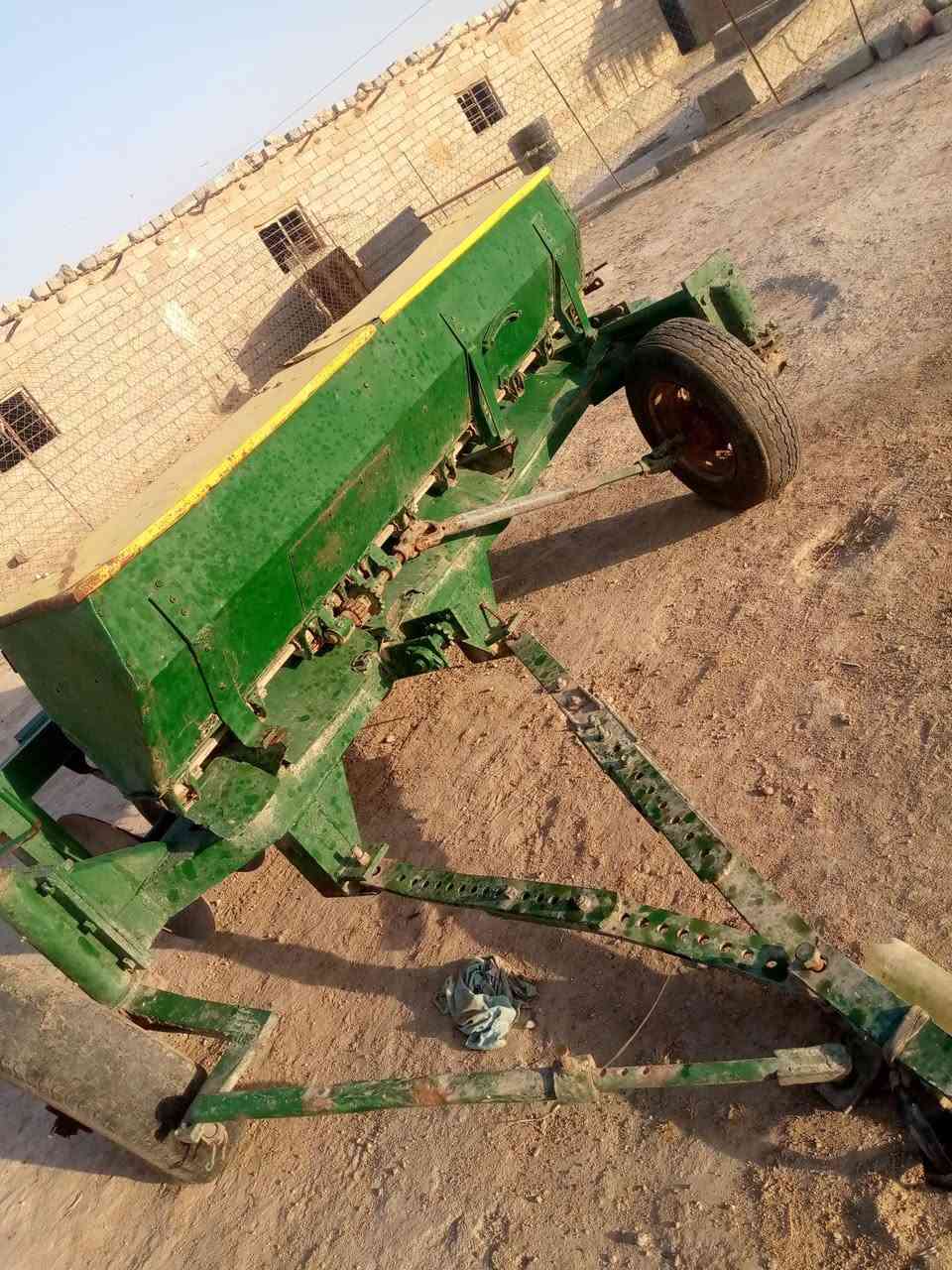 دسك فصال مؤيد للبيع صوج فرنسي دسك نظيف السعر مليونين وستمائة ألف الموصل ناحية الشورى ***********
