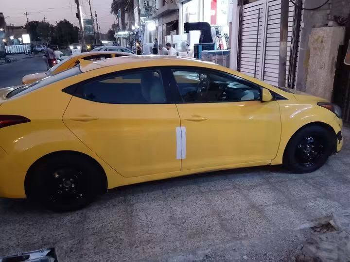 السلام عليكم الانترا موديل 2015 للبيع
امريكي مكينة 1800 دوش.   رقم بغداد انكليزي بسمي تحويل ثاني يوم حادثها جاملغ وبنيد بدون دواخل
تبريد خير من الله تخم تاير السعر 90 ورقة بيها مجال قليل
وباقي تفاصيل عل رقم ***********
