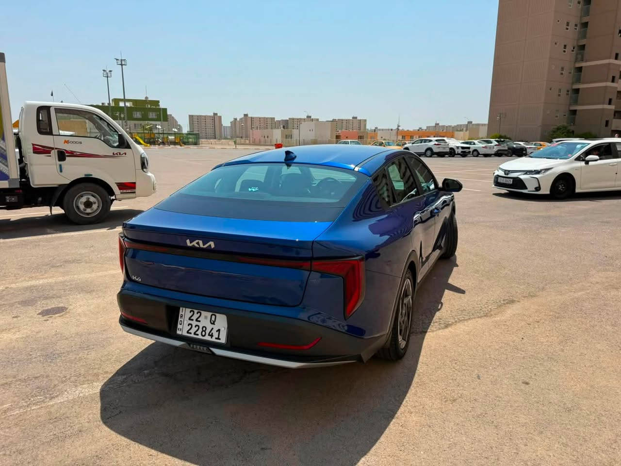 السلام عليكم 
KIA K4 EX 

ماشيه 25 حادثه شبه كلين وحادث واضع بالصور 
موصفات 
بصمه وبصمة ابواب 
شاشه متصل 
تبريد بالشاشه 
قياده ذاتيه 
شاحن لاسلكي 
منافذ تايبسي
راداد 360 
توقف عد رجوع 
ويل كب 17 
بك لايت لد 
داخل رصاصي
مكينة 2000
مكان بسماية 
للاستفسار ***********
