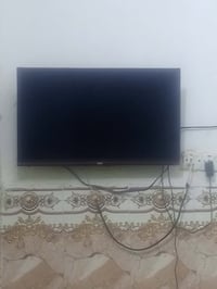 شاشة ٣٢بوصة • جديد كسر كرتون