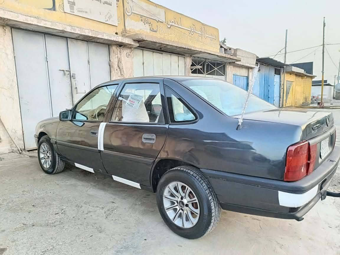 للبيع اوبل فيكترا 
موديل 1992 محرك 18كير عادي 
سنويه جديد 29 شرط تحويل 
سعر 38بي مجال 
***********
