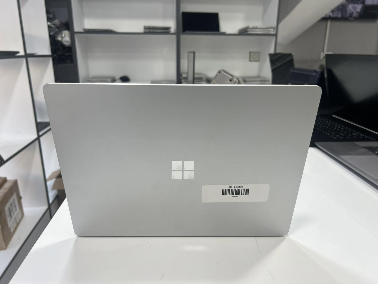 سيرفيس لابتوب 3 • i7 جيل 10 • رام 16