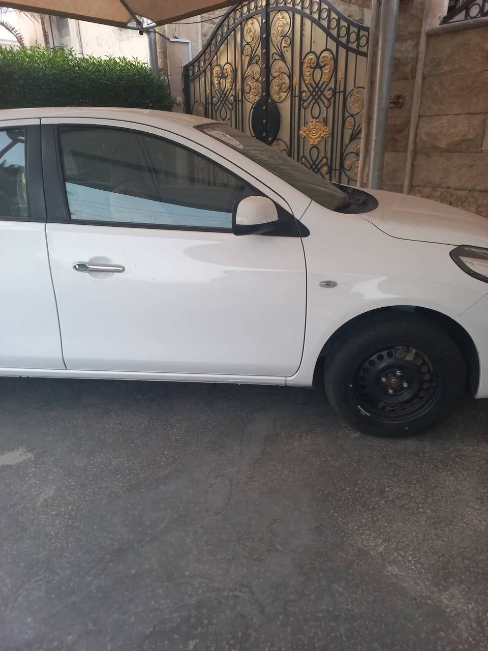 للبيع سنه هندي ٢٠٢٥ ماشيه ٣٠٠ كم رقم أربيل بسم السر ١٣٤ دوار *********** مكان زيونه
