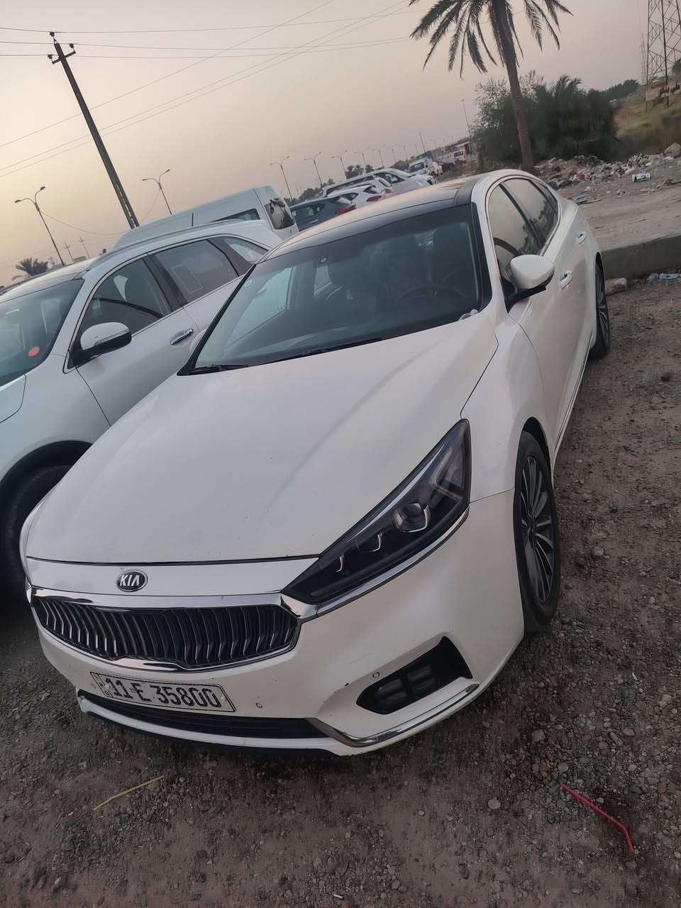 السلام عليكم كيا كاتنزه موديل 2019 محرك 6 حادث فقط بنيد اصلي بدون دواخل بدون ايرباك السياره جاهزه فول مواصفات واحد على واحد فيايبي رقم بغداد بسمي السعر 143 وبيهه مجال الرقم ***********

