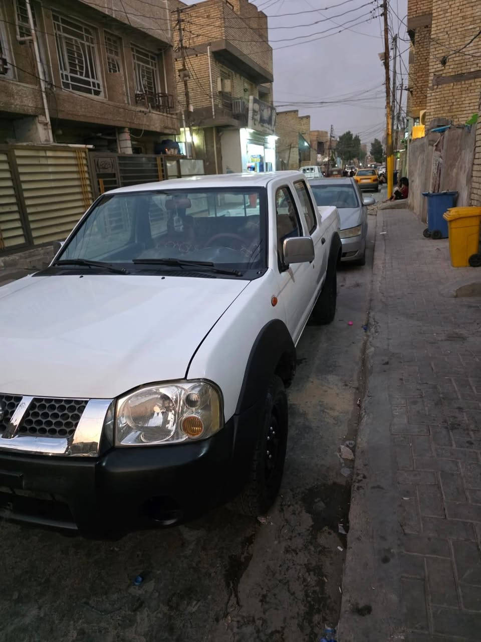 السلام عليكم بيكم فورويل 2008مال مزاد الدخليه بيهه كتاب بأسمي جاهزة مكينة جديدة صدر امامي خلفي جديد تايرات جدد السياره تعمير درجه اولى بدون تبديل بدون ضربه الرقم ***********
