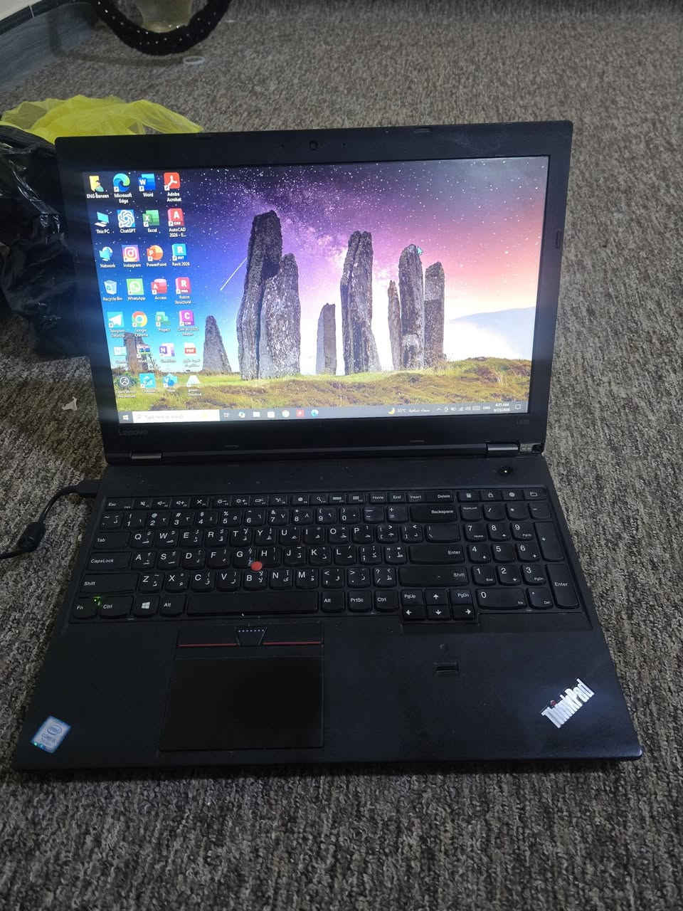 📢 لابتوب للبيع — المساعد المثالي للطلاب والمهندسين! 💻🏗️
​إذا كنت طالب جامعة أو مهندس وتبحث عن لابتوب يتحمل الكرف والعمل اليومي وبسعر مناسب جداً، فهذا الجهاز خيارك المثالي! 🎯
​🔹 الموديل: Lenovo ThinkPad L570
🔹 المعالج (CPU): Intel Core i5-7200U (الجيل السابع) — أداء سلس واستجابة سريعة.
🔹 الذاكرة (RAM): 8 GB — تتنقل بين البرامج بكل سهولة.
🔹 التخزين: SSD سريع جداً لإقلاع النظام وفتح البرامج بثوانٍ.
🔹 النظام: Windows 10 Pro جاهز للعمل.
🔹 المنافذ والملحقات: محرك قرص مدمج DVD-RW، كاميرا، Wi-Fi، وشاشة 15.6 إنش مريحة للعين.
​🛠️ الاستخدام والبرامج:
الجهاز ممتاز ومخصص لأعمال الجامعة والمهندسين، يشغل بكفاءة:
✅ حزمة أوفيس كاملة (Excel, Word, PowerPoint)
✅ البرامج الهندسية:
• AutoCAD
• Revit
• ETABS
• Robot Structural Analysis
• Civil 3D
• وغيرها من برامج التصميم والإدارة الهندسية.
​⚡ حالة الجهاز: مستعمل وشغال وجاهز للاستخدام مباشرةً.
​💰 السعر: 300,000 دينار عراقي فقط!
​📍 المكان: البصرة - أبي الخصيب - منطقة محيلة - شارع الشمخاني.
📲 للتواصل: يرجى التواصل عبر الواتساب على الرقم: ***********
