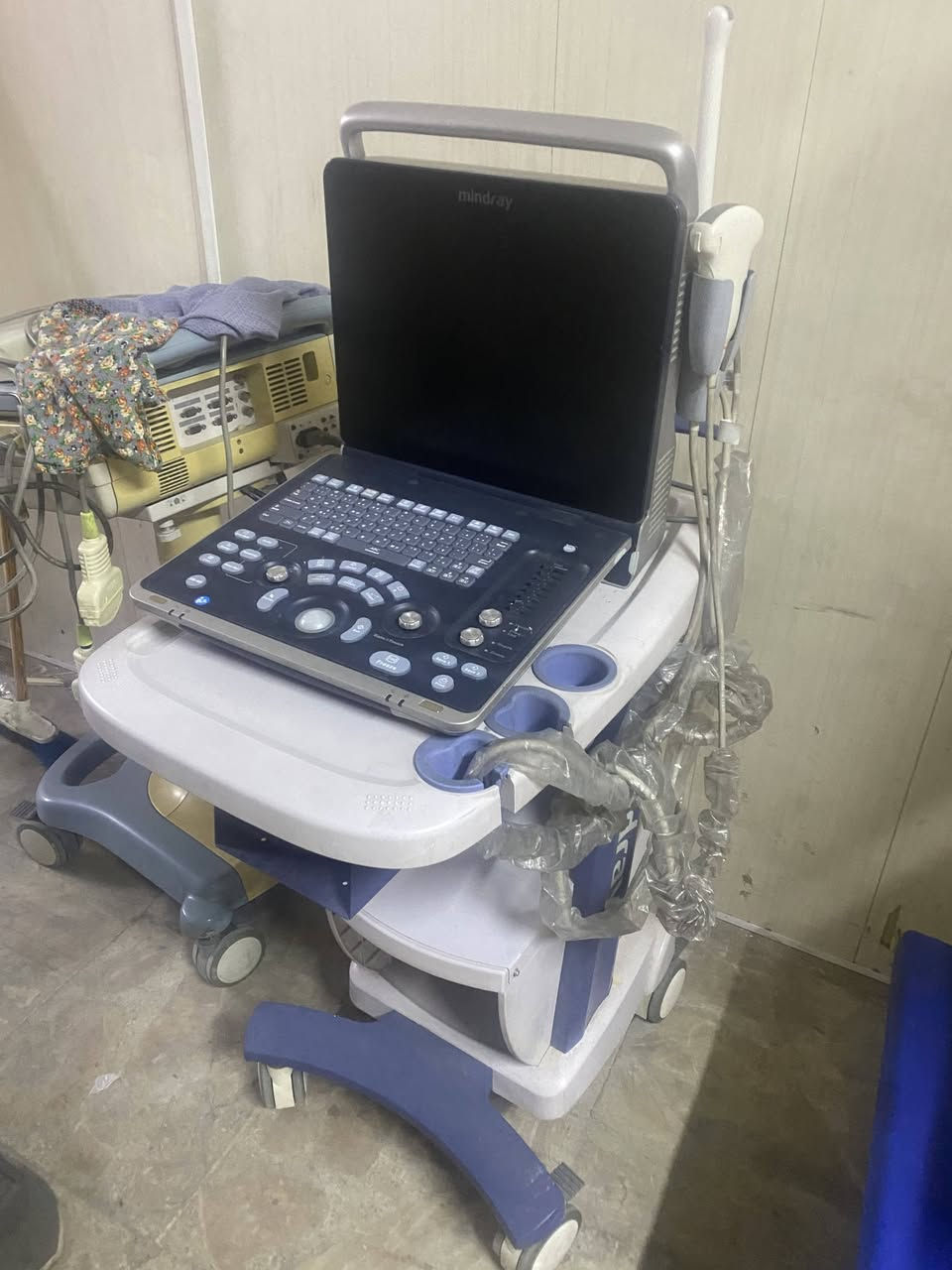 متوفر اجهزه طبيه ومختبريه واجهزه العلاج الطبيعي واثاث طبي وادوات جراحيه راسلوني واتساب  ***********
