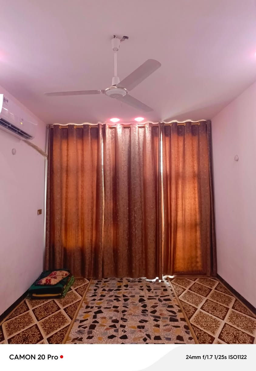السلام عليكم بيت للبيع ، الامين الثانية ، زراعي بيت غلام  ، شارع عشرة
المساحة:- ١٠٠م  ، طابق و نص كامل 
الهاتف:-*********** 
السعر:- ٩٥
