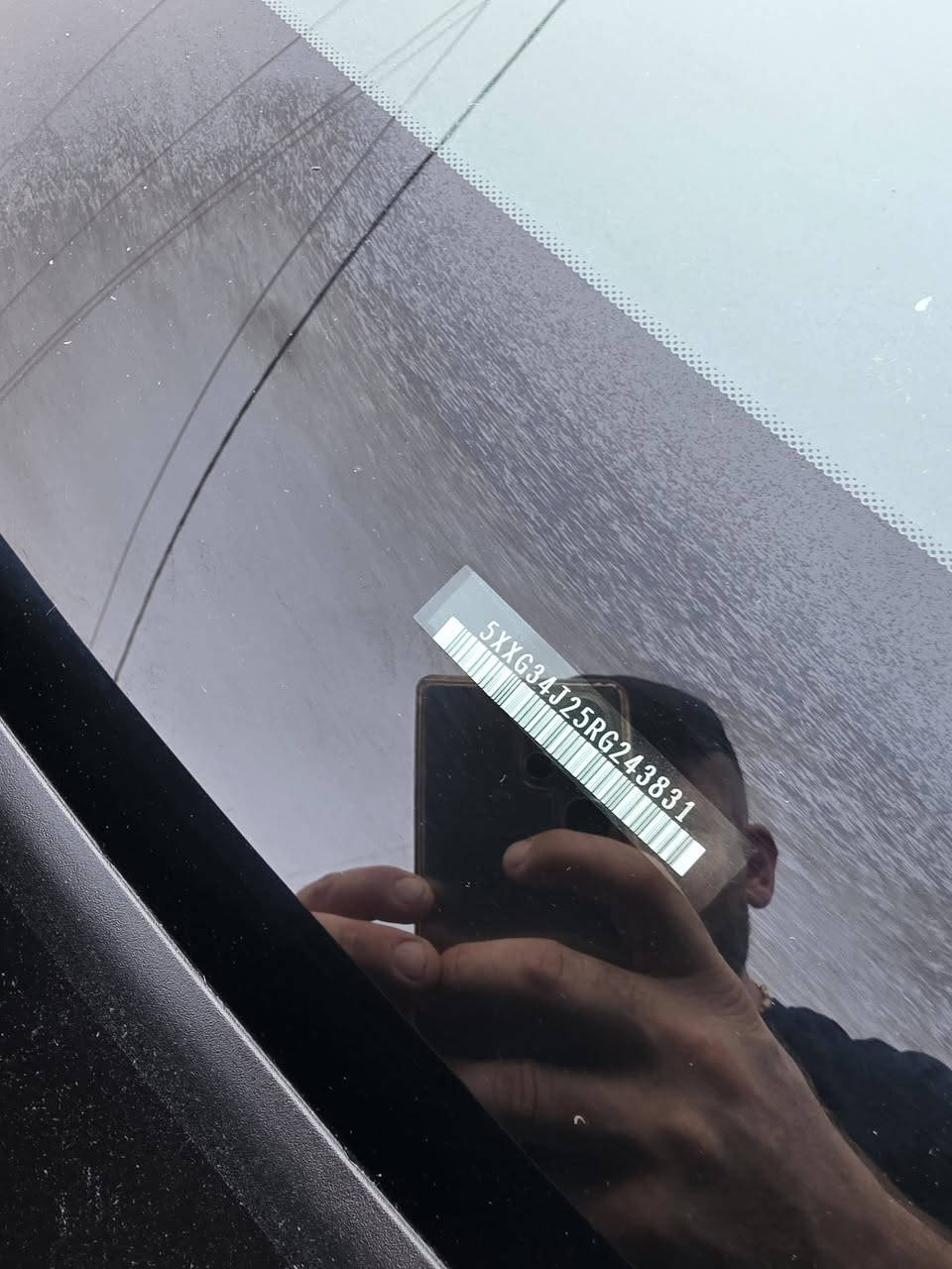 السلام عليكم حبايب 🩶
🚘 للبيع كيا K5 EX موديل 2024، اللون اسود، وارد أمريكي، سيارة نظيفة جداً، جاهزه ومناقصها اي شي 

✨ المواصفات: Ex اعلى فئه

* محرك 1.6 Turbo GDI.
* جير أوتوماتيك 8 سرعات.
* 4 أوضاع قيادة: Smart - Custom - Sport - Normal
* قيادة شبه ذاتية (Lane Following Assist).
* مثبت سرعة ذكي (Smart Cruise Control).
* تحذير الخروج عن المسار مع تصحيح المسار.
* بريك طوارئ تلقائي (Automatic Emergency Braking).
* نظام الثبات الإلكتروني (ESC).
* نظام مانع الانزلاق (Traction Control).
* مراقبة النقطة العمياء (Blind Spot Monitoring)
* كاميرات 360°
* كاميرا خلفية مع حساسات أمامية وخلفية.
* شاشة كبيرة تدعم Apple CarPlay وAndroid Auto.
* نظام صوت BOSE الأصلي.
* تشغيل بصمة وبصمة أبواب (Smart Key).
* تشغيل عن بعد.
* مرايا شفط وقلاب كهربائية.
* فتحة سقف بانوراما.
* مقاعد جلد 
* مقاعد أمامية كهربائية.
* تبريد وتدفئة للمقاعد الأمامية.
* تدفئة المقود.
* ميموري (Memory Seat) لمقعد السائق.
* شاحن لاسلكي.
* مكيف أوتوماتيك دبل زون.
* إنارة LED أمامية وخلفية.
* حساسات إنارة أوتوماتيكية.
* Auto Hold.
* فرامل يد إلكترونية (EPB).
* الدشبول صاجي 

📌 العداد: ٥٨ ألف Mile.
📌 الحادث: صندوق اصبعين بل بونت الحادث موجودة ضمن الصور 
📌 السيارة إيرباك، ستيرن بدون لغود، بدون شواصي، 
📌 رقم أربيل حره بأسمي تحويل ثاني يوم سنويه
العنوان اربيل عنكاوه
📞 للتواصل: خاص أو على الرقم ***********
