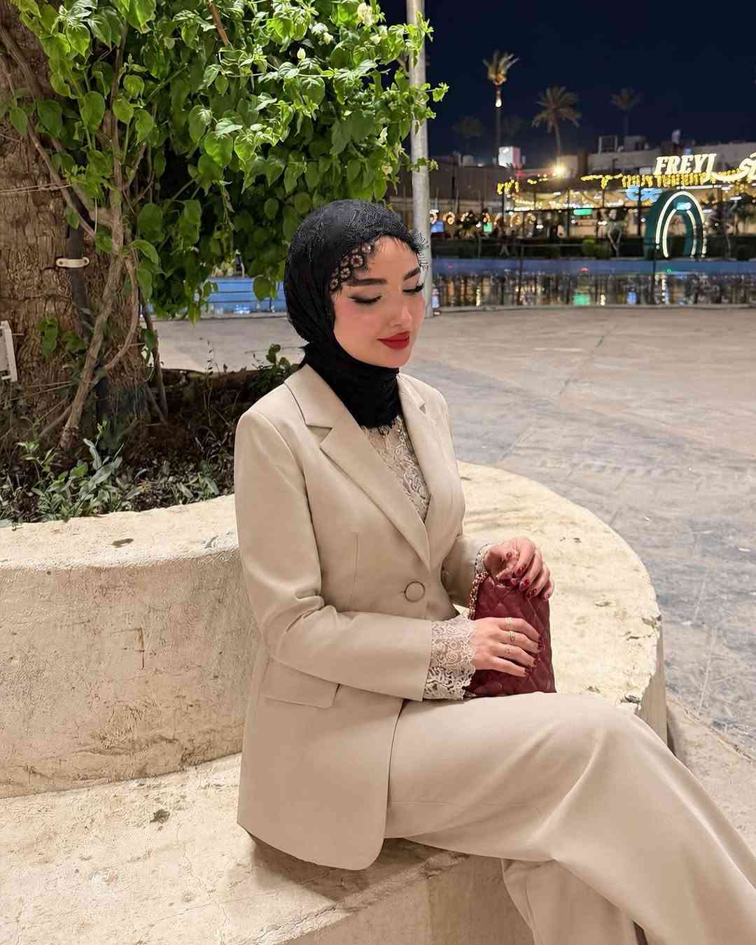 الكولكشن خريفي  غير ويانه ❤️‍🔥 

طقم قطعتين دااابل ايطالي كوالتي عالي مبطن 

السعر : (

القياس:  38 40 42 44 46 48

🔗توصيل البصره 5 💸المحافظات 8🔗

العنوان بصره بريههً شارع مستشفى النور مجمع رونزا 

#للحجز_او_الاستفسار_مراسلتنا_دايركت📩
واتساب ***********
#ازياء_رونزا #طقم #ازياء #فاشن

نص مكتوب في الصور:
- 30 الف