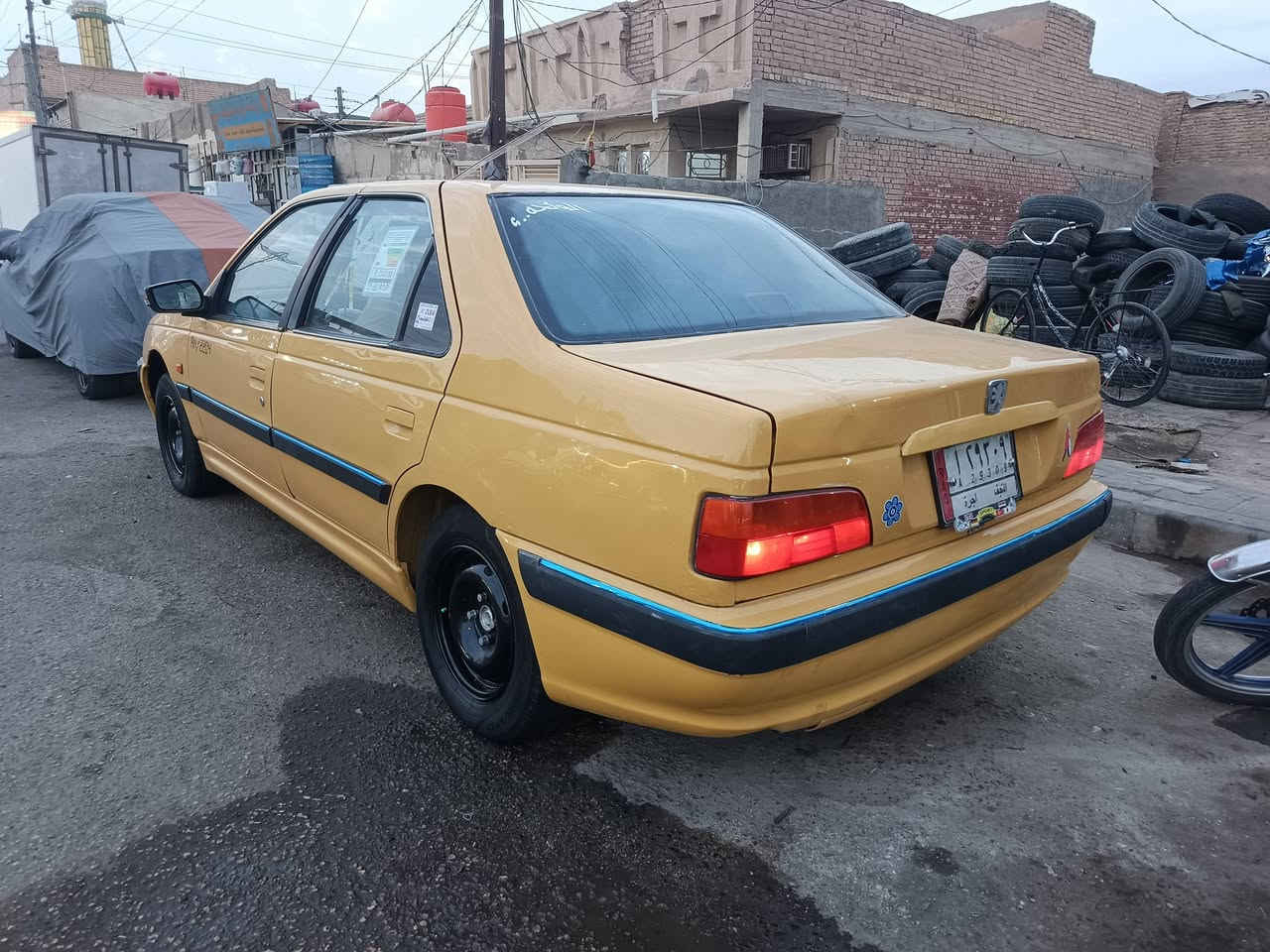 سلام عليكم بيجو بارص موديل ٢٠١٥السياره كارتوان مكينه كير حداديه كله جاهز تبريد ⛄❄سنويه جديده هياء مصفر غرامات مصفر كبال تحويل تخم تاير جديد ستوني شاده السعر ٣٥وبيهه مجال حك الجيهه ***********
