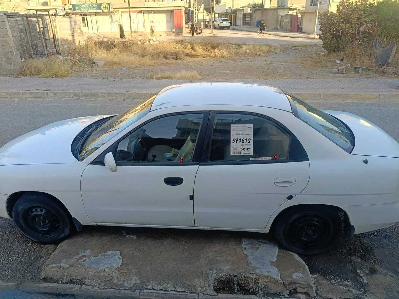سيارة دايو نوبرا وان كلش نظيفة كير ومحرك بشرط والكرش واضح ب صورة وبيه دفتر بانزين..
خاص 
***********

