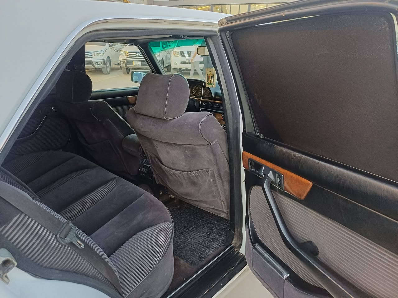 السلام عليكم
جامبو 300
محرك بلاد
موديل 90
تبريد ثلج
سلايت
كشن مخمل كهرباء
اريل كهرباء
رقم بغداد بأسمي
هزة وسنويه جديدة
السعر 85 / وبيها مجال بسيط
***********
***********
