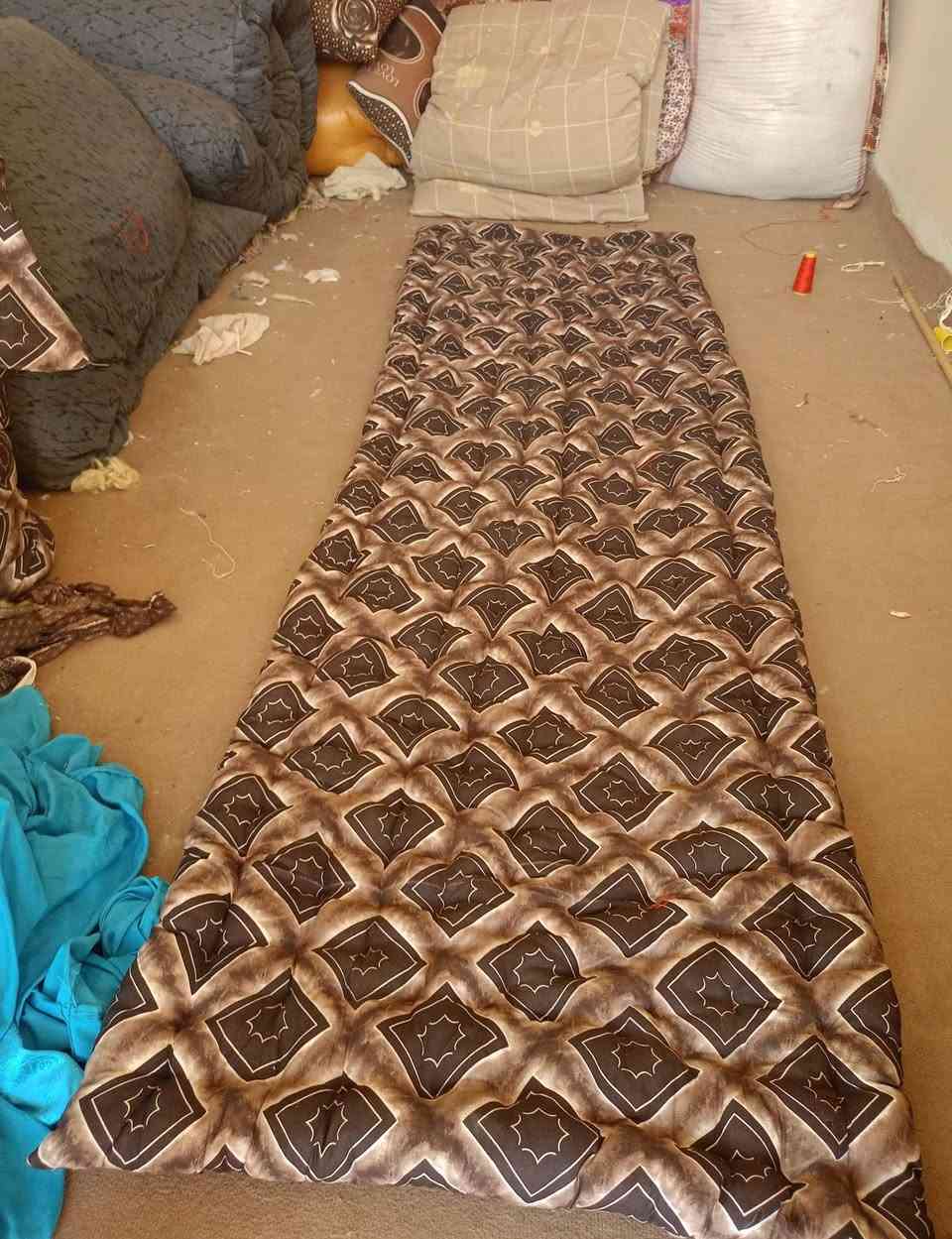 العش الذهبي • مخدة نفر/نفرين • درجة أولى
