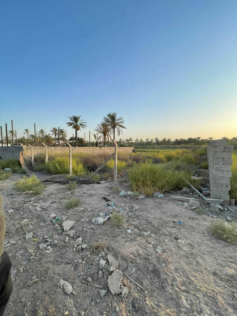 قطعة ارض تجارية  على شارع 100
#المساحة / 300 متر الواجهة 15 النزال 20 

#الموقع / سنتر على شارع 100 قرب جسر المشاة سايد كربلاء
طابو زراعي سند 25

#السعر 250 مليون قابل للتفاوض 
مكتب عالم العقار ***********
