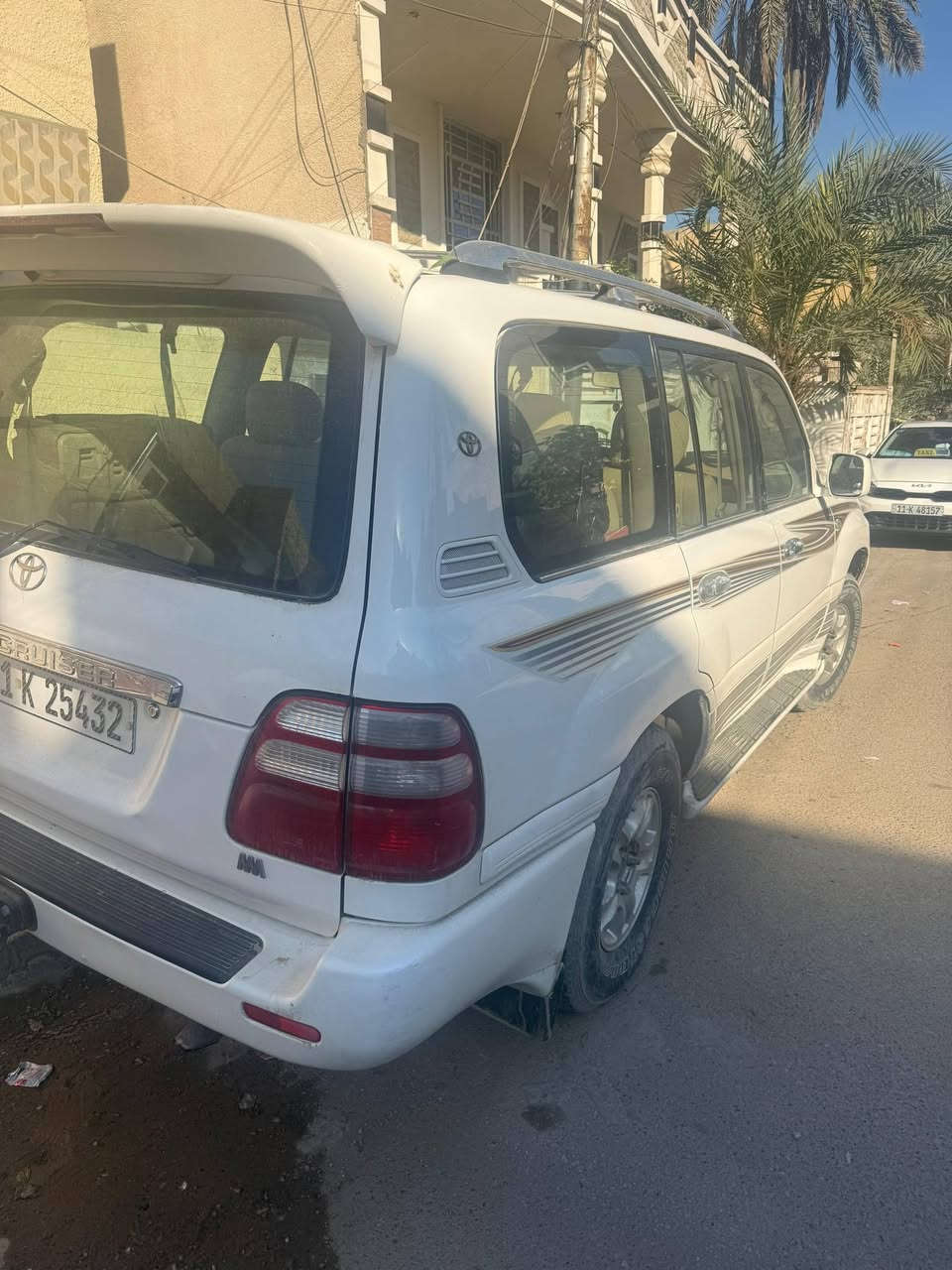 للبيع لاندكروزر ٢٠٠٠ فول مواصفات بلادية مكفولة كفالة عامةمن الصبغ والضرر والبارد بأسمي رقم بغداد 
***********
***********
السعر ١٥٠$

