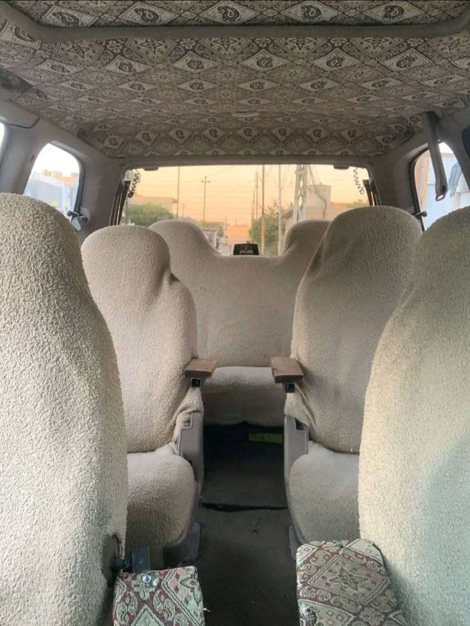 بەناوی خودای گەورە سەیارەی جۆری فۆڕت میرکوری  بۆفرۆشتن مۆدێل 1995 گێڕو مەکینەی کامیری لەسەرەبێ عەیبە سەیارەکە سبوغی بیلادیە کاڵبوونەوەی نییە دەعم و لێدراوی نییە کۆبۆنی بەنزینی  هەیه  سێ ڕیزکوشینە سەنەوی15ڕۆژە بەسەرچووە  سەیارەکە گێڕتۆماتیکە و سڵایتە و دووجامی پێشەوەی کارەباییە ڕادێتەری ئەڤەلۆنی لەسەرە  سەیارەکە بێ عەیبەماڵی دۆستە سعری ۳۳ وەرەقە و مەجال ژمارەی خاوەنی (***********)واتس ئاپی لەسەرە سەیارەکە لەکەرکوکە أربيل, العراق
