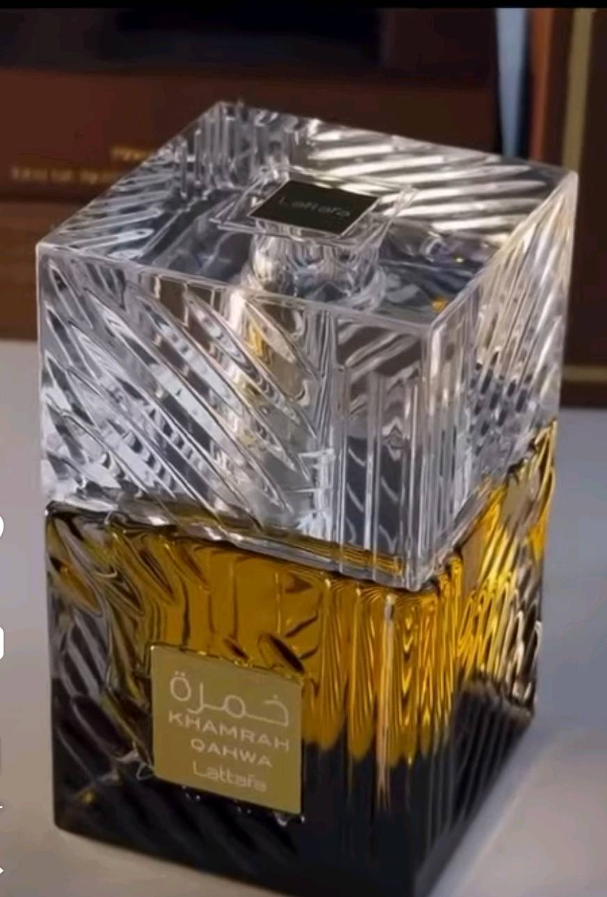 عطر خمره الرجالي
عطر يلائم هذه الاجواء الشتويه القريبه
100% اصلي بسعر 40 دينار عراقي
 مكتبه الرساله لبيع العطور والمستلزمات الرجاليه والنسائيه الاصليه
حقلانيه السوق مكتبه الرساله الشارع الاول
