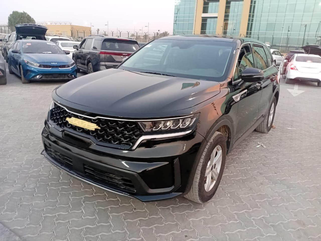 السلام عليكم 
سيارة سورنتو 2023 
مواصفات LX
السيارة 4 سلندر 
2500 تنفس طبيعي 
السيارة 7 راكب 
التبريد 3 قطع 
اشاير بالمري 
رادار امامي وخلفي 
حساس جوانب 
السيارة تشغيل سويچ
الويل حجم 16
مثبت سرعه 
مانع منحدرات 
شاشه ابل كاربلي واندرويد اوتو 
تحكم ستيرن 
كير ومكينة وحداديه كل مكفول 
تبريد ثلج 
تخم تاير جديد 
بيع فقط بدون مراوس 
السيارة رقم اربيل 
تريد وكالة تريد تحويل 
السيارة سعرها 190 وبيها مجال 
للأستفسار 
***********
