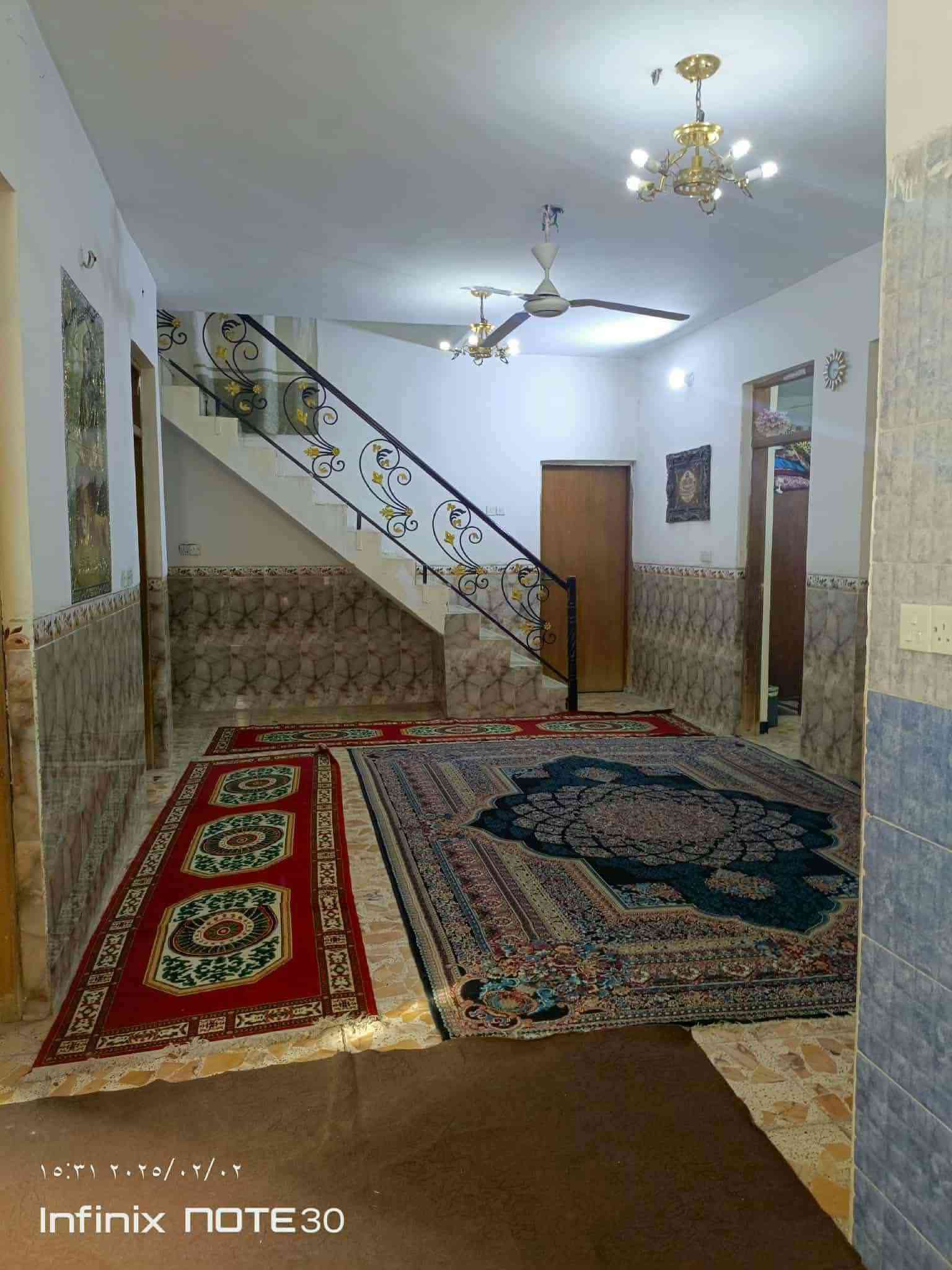 بيت للبيع • ٤ غرف • ٣٠٠م