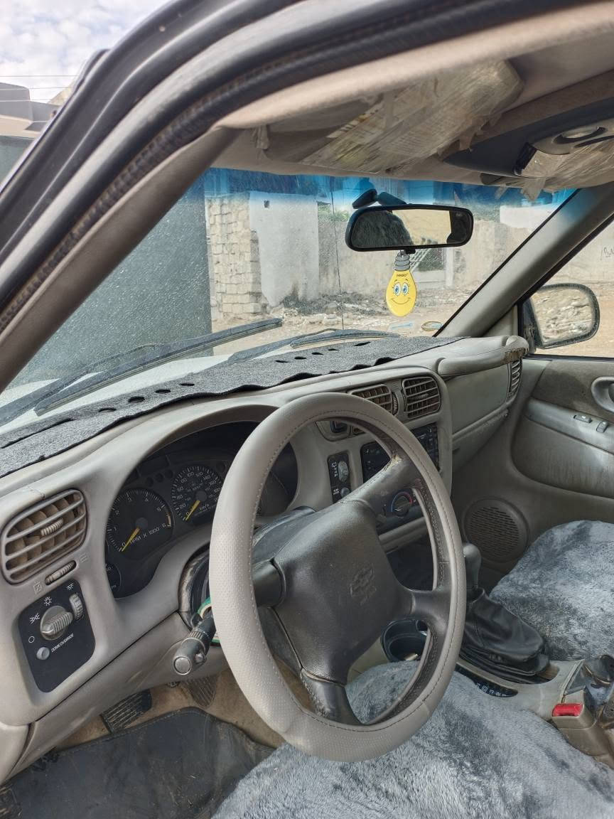 شوفرلیت  بلایزەر ئۆتۆماتیک مۆدێل 2002ئاڕمی پلاستیکی سلێمانی گێڕومەکینەو تەقەوڕەقەی بەشەرت چوار تایەی لۆکی لەژێر دایە سعری21گەڵائاڵوگۆڕمان نیە تەنها فرۆشتن جوابی نامە نایینەوە تەنها تەلەفون ***********  *********** السليمانية, العراق
