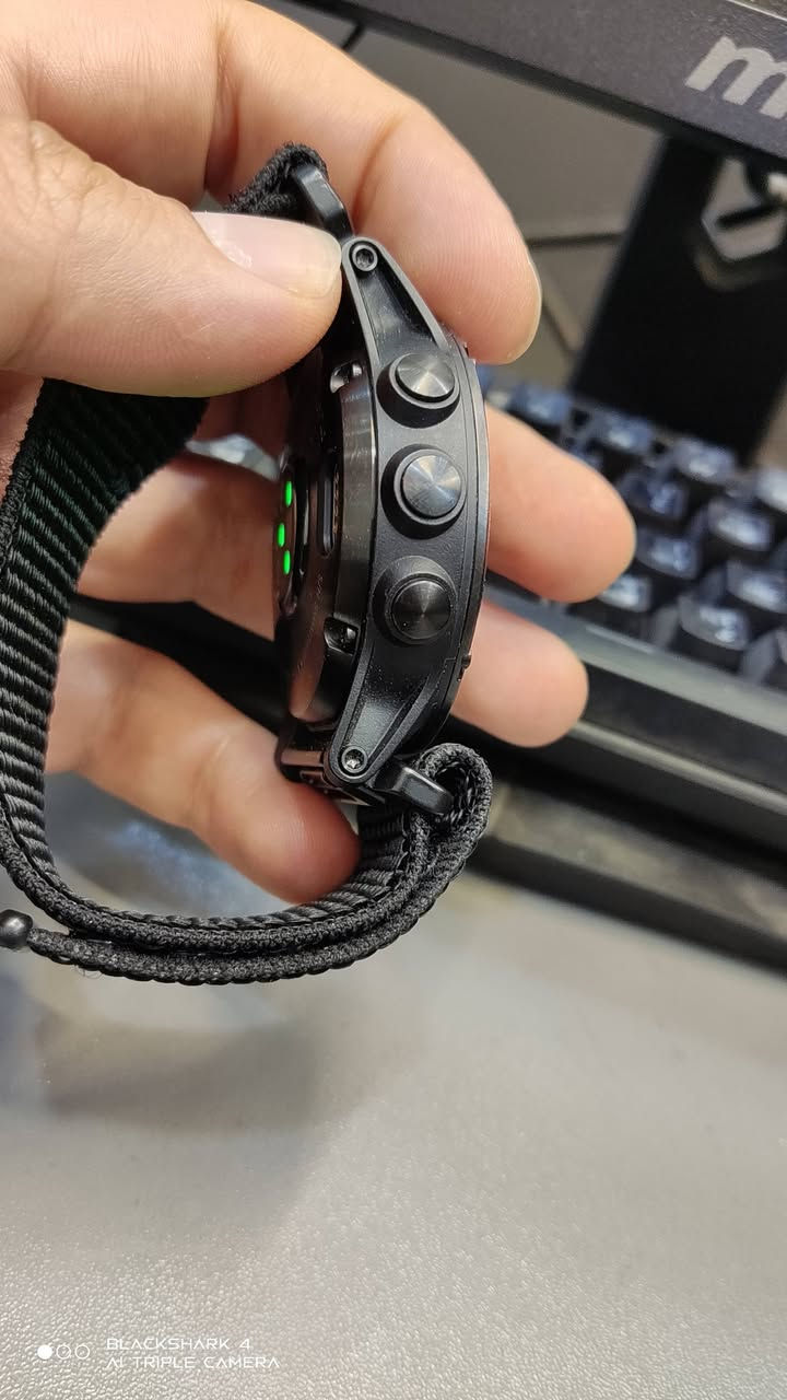 garmin fenix 5x plus
نضافة 95 بلميه/ دعم كامل خرائط العراق 
حجم 51 mm / شحن 14 يوم كيبل شحن أصلي السعر 240 للاستفسار ***********
