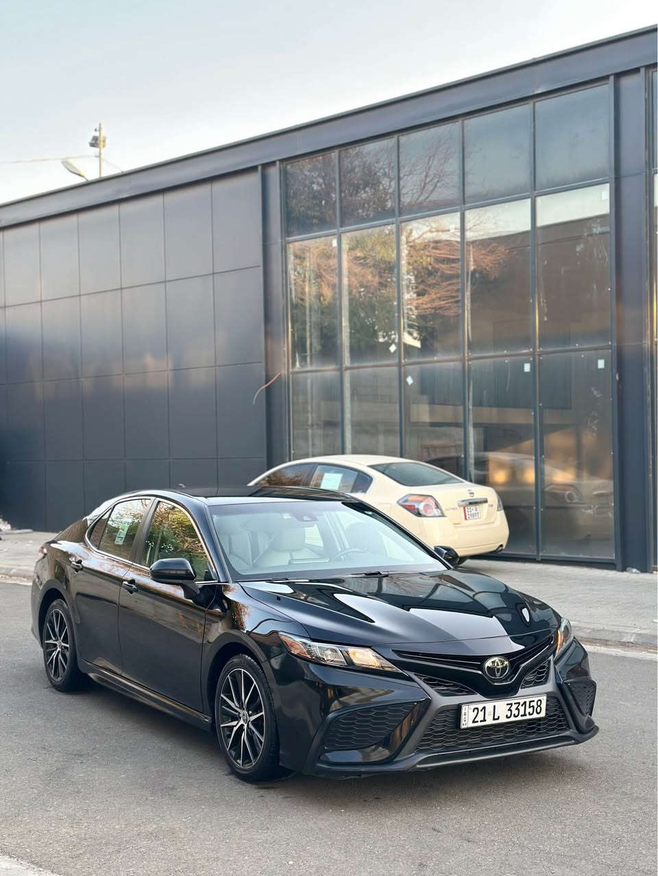 Toyota camry 2021 SE 
پێش و دووا کەپس بێ ئێرباک بێ ناوگرتن 
مواصەفات گێڕی سوکان ناو کرێمی کامێرا شاشە ڕاداری پێش و دووا ڕاداری خەتی جادە تەحدید سورعە ڤۆلیۆم سوکان تەبرید لەمس کوشن کارەبا کوشن جلد سەنەوی و ڕەقەم و هەزەی تازەیە سەیارەکە بێ بۆیاخە دەرگا و چەمەلەغی سایەق گۆڕاوە بە بیلاد پەڵەیەک ساردی هەیە زۆر جوان چاک کراوە بێ ناوگرتن ،٨٠،٠٠٠ مایڵ ڕۆشتووە هیچ نوقسانیەکی تییانیە هەموو گیانی بەشەرت چوار تایەی لۆکی لە ژێرە

***********
185 waraqa
4t1g11ak9mu574091 السليمانية, العراق
