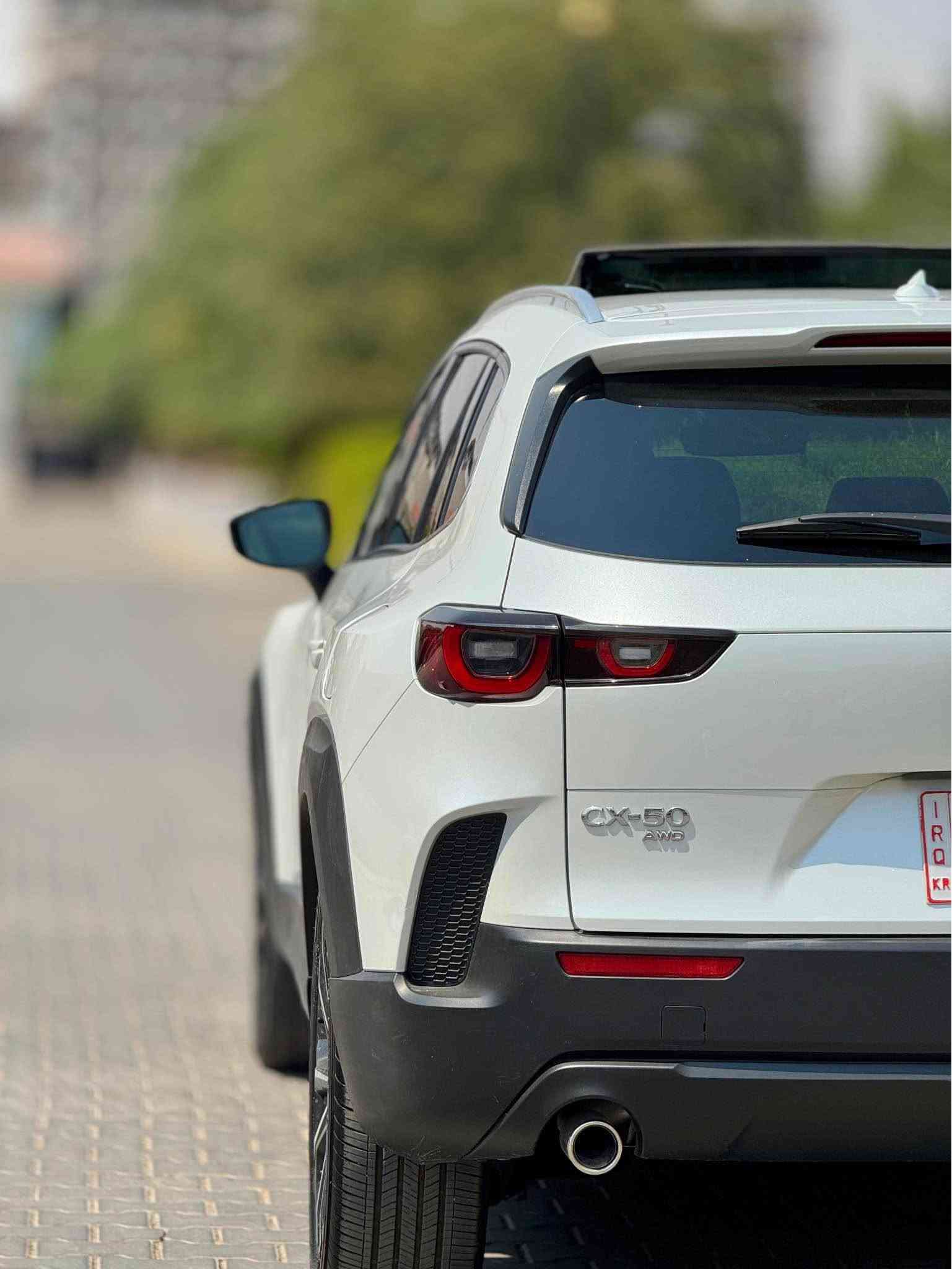 MAZDA CX50 2025
مازدا CX50
2025
‎مكينه 4 بستون 2.5 SKY ACTIVE
ماوه ي روشتن ته نها 3 هه زار
شاشه كاميرا رادار
ده بل اكسل AWD
کوشن گەرم كوشن جلدو شاموا
كوشن كاره با
‏NAVIGATION ,WIFI,GPS,AWD,Carplay
 سوكان هيتەر. 
رادار پێش و دوا لا ته نيشت 
بريك به سمه
.ئۆتۆ هۆڵد. ئۆتۆ ستۆپ
. سنوق شەفت لایت لید و زينون
 سیستەمی دەنگی بۆس. ئێم پری فایر.
 سێ مودی لێخوڕین  نۆڕماڵ سپۆرت ئۆف ڕۆد.
بي بوياخه بي تعديل بي شوخت  پيش و دواي كه پسه
ته نها
1 دەرگای دوای سایەق کراوە بە بیلاد یەک پەڵە ساردیش هەیە لەسەر چەمەلەخی پێشەوە 
ژماره كاتي 90 روژي تياييه بو كاتي ره قه م
📍شوين سليماني 
*********** السليمانية, العراق

نص مكتوب في الصور:
- Photo