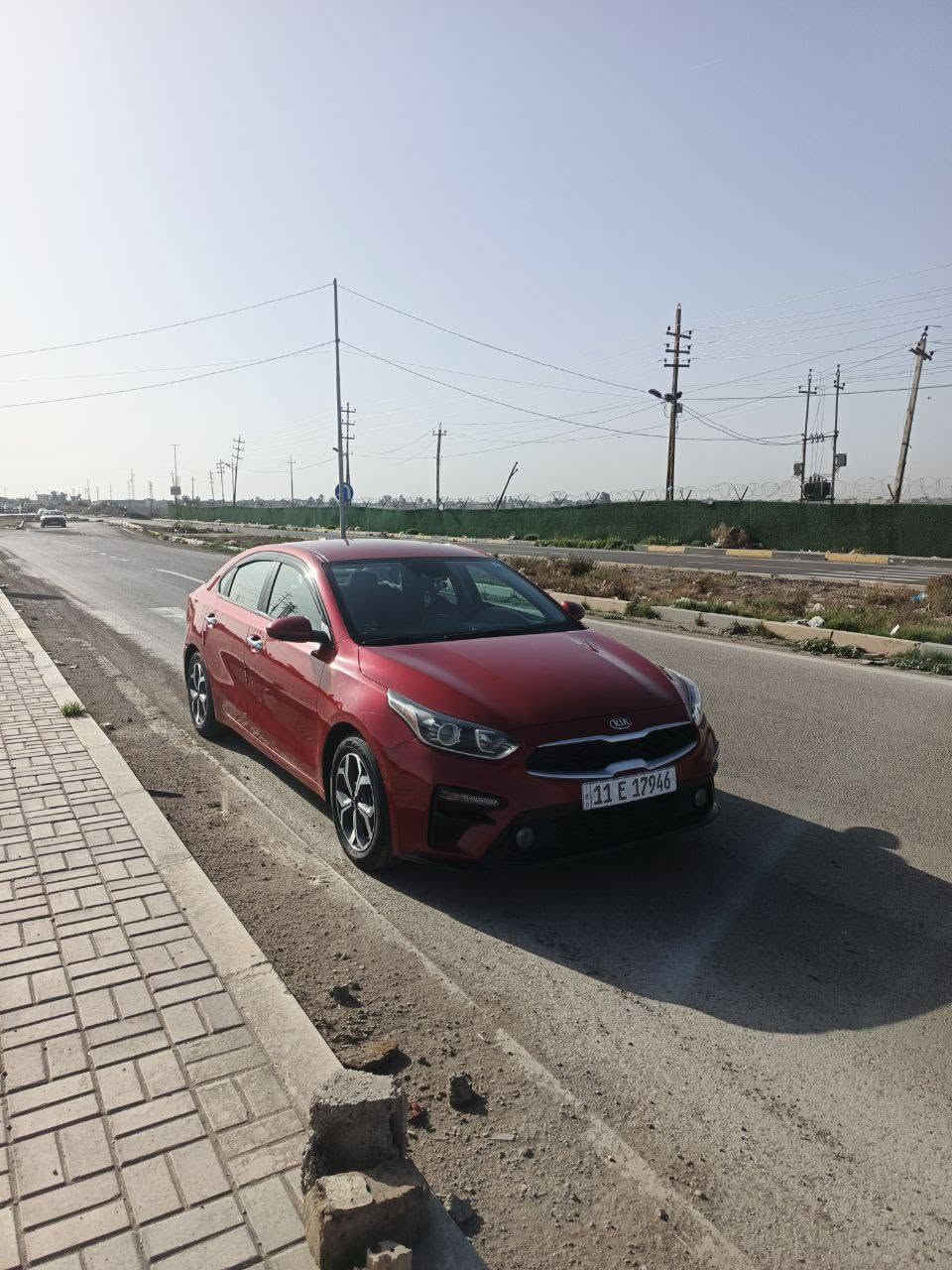 سلام عليكم.. كيا فورتي ٢٠٢١ رقم بغداد
مواصفات 
محرك ٢٠٠٠ دوش 
كير CVT 
تحكم مقود جهتين اوامر صوتيه تحديد سرعه تحديد مسار توقف ذاتي شاشة لمس تدعم نظام كار بلي كاميرا خلفية حساس امامي خلفي 
عداد المسافة ١٠٠الف ميل 
حادث جاملغ خلفي جهة السايق بدون ايرباك  
السعر ١٣٠ وبي مجال 
العنوان بغداد جسر ديالى القديم للاتصال 
على رقمي *********** متوفر واتس
