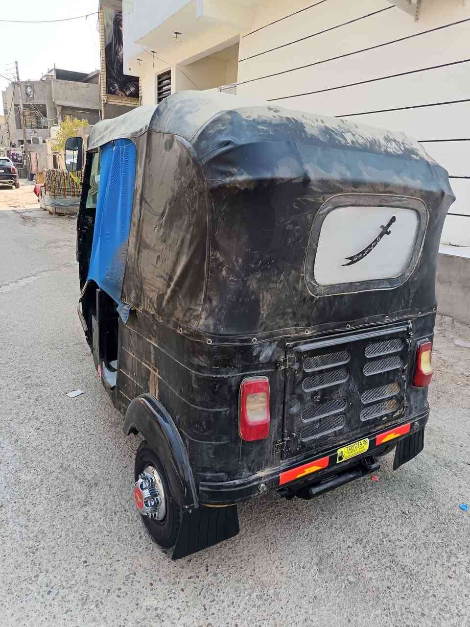سلام عليكم تكتك ١٧ شهر ١١ مكنيه جديد مال ٢٠ جديد لا تنقيص ولا تبخير لا ضربه ولا طاخه تكتك        جاهز مابيه اي نقص المكان بغداد سعر 3100بيه مجال الشراي يتصل اورق المصطفى ***********
