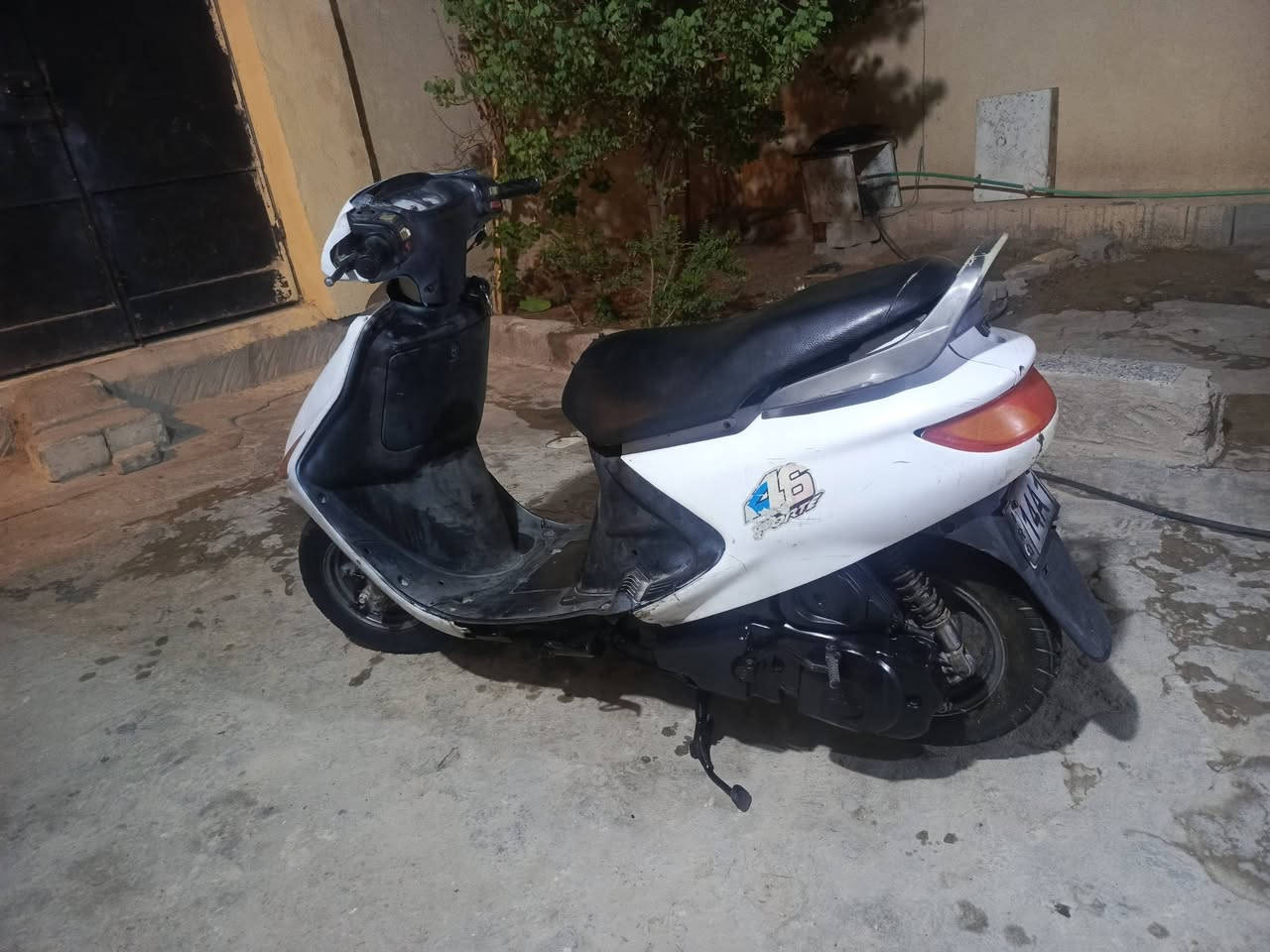 دراجه البيع فراشه عوزها باتري سعر 350 وبيها مجال بصره زبير
