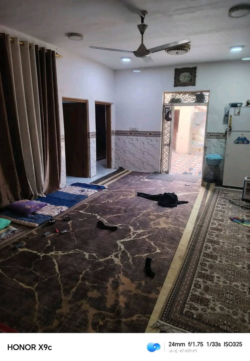 يالله صباح الخير للجميع جمعه مباركه عليكم يتوفر لدينا بيت مساحة 500 لبيع  يحتوي على غرفتين وصاله ومطبخ وحمامات داخليه وخارجه وبناء جديد متوفر كامل خدمات شارع مولده وكهرباء وماي ومجاري العلوان الديوانية الشافعية معمل حجي هندي يبعد عن شارع العام 100 تفاصيل اكثر انتصل على الأرقام ***********
واتساب وأيضاً يوجد بيوت لبيع  في مركز الديوانية والقضاء الشافعية  السعر البيوت من 15مليون لحد الان 150مليون  وأيضاً يتوفر لدينا بيوت اقصاد اقل شي مقدمه 10 فوك وكل شهر 500الى 350  

وي الجليحاوي ماتخسر بس صلي على محمد وال محمد واليوم جمعه ومن الله التوفيق والنجاح الدائم والمصداقيه مع ناس

