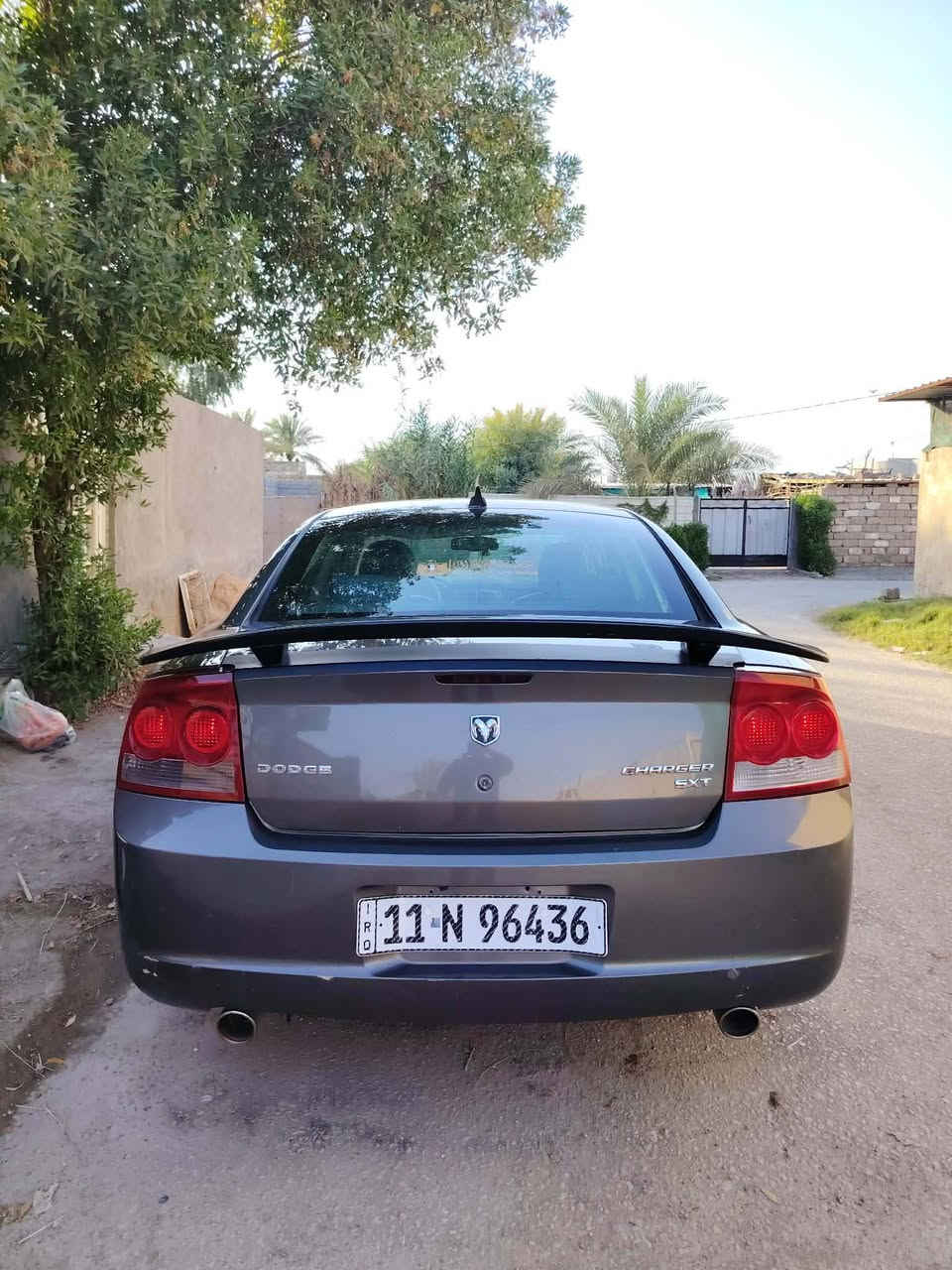 السلام عليكم جارجر موديل 2010 SXT فول مواصفات رقم بغداد الجديد كلين بدون حادث بدون تبديل فقط صبغ قطعتين اثر جرد حته مكفولات من المعجون سونار موجود داخل المنشور مكينه وكير شادهن حاويه جدد صدر جديد تبريد ثلج منضومت زنون اي استفسار بلخدمه مكاني بابل قرب خط السريع *********** (((السعر 97)))وبيه مجال
