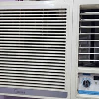 مكيف للبيع ميديا حار بارد 2 طن بسعر 250 ,وبيه مجال بغداد المشتل /  حي ...