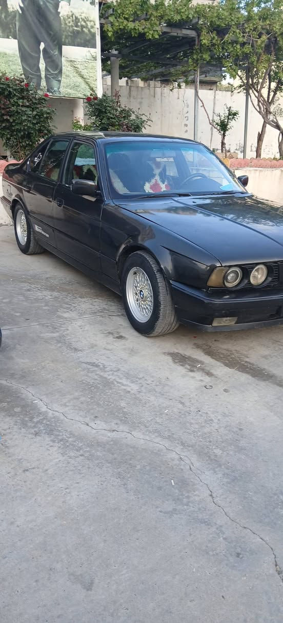 Bmw 1990

گؽڕمەکینە بەشەرت گێڕ تۆماتیک چار جام کارەبای گوشن جلد هتد..فول فولە بەس سلایت نیە رەقەموو سەنەوی نوێیە تەحویل خرامە بەشەرت
 
سحری ٤٩ محاملا
*********** سوران, أربيل
