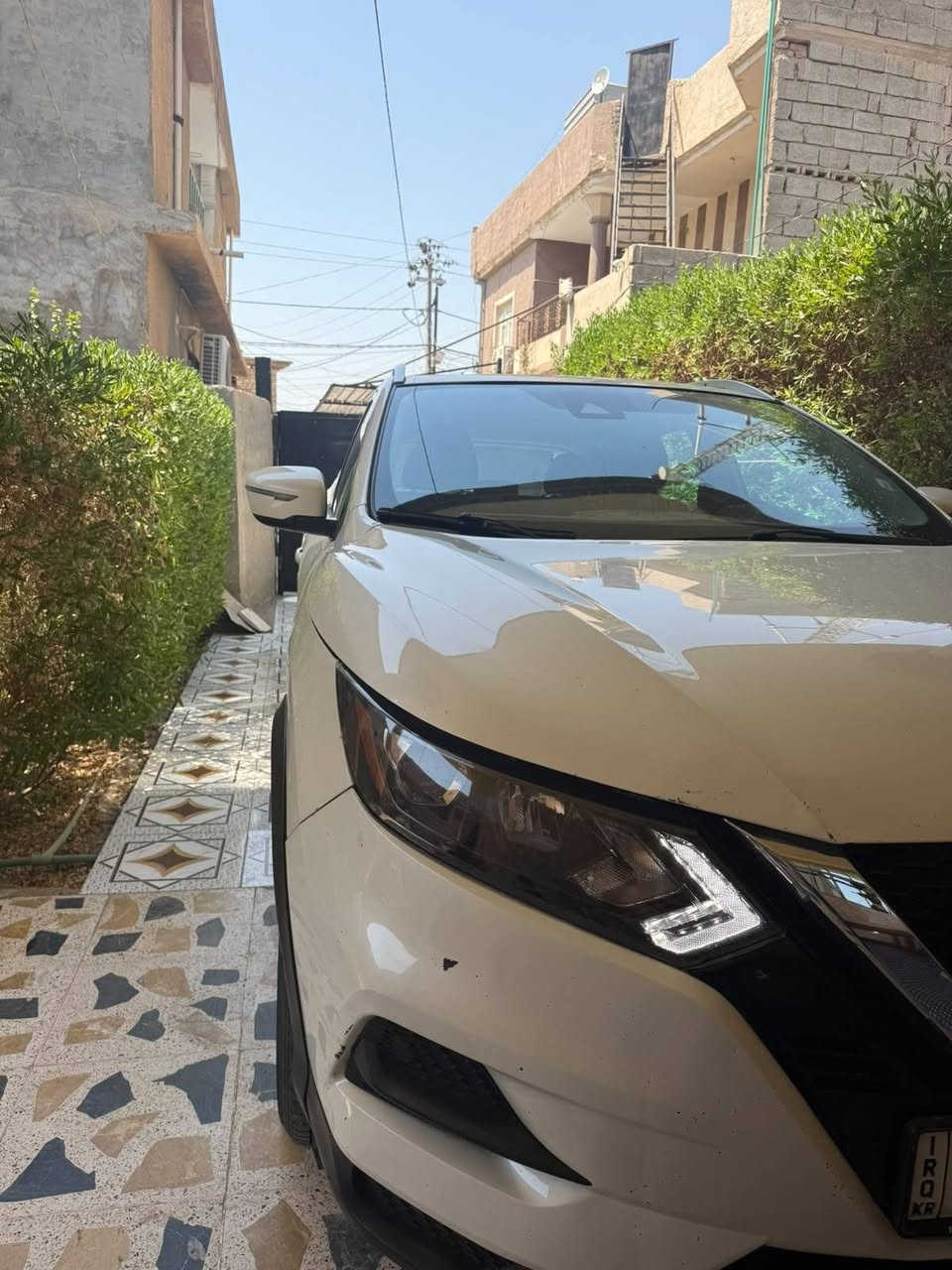 نيسان روج سبورت 2023 SV plus فول الفول مكفوله من الصبغ فقط مكانين بارد  ماشيه 51 ميل جديده ب معنى الكلمه ما ناقصها اي شي مواصفاتها معروفه 4 بستم مكينه كير بشرط رقم اربيل ب اسمي السعر 175 و بيها مجال ***********
